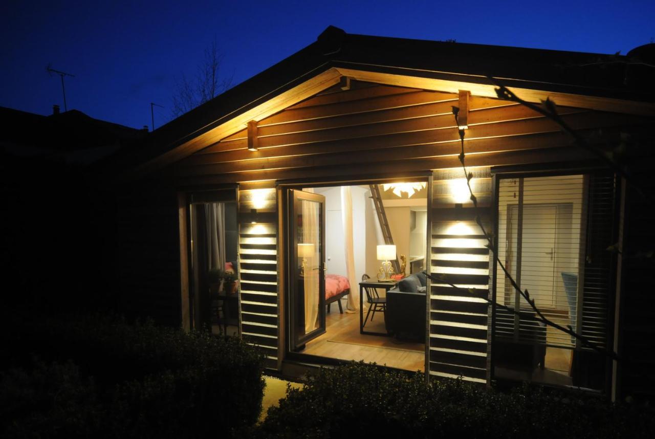 The Cabin Cheltenham Exteriör bild